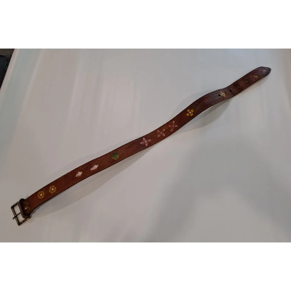 Vintage Kids  29 Inch Hand Tooled Leather Belt Brown Western Cowboy